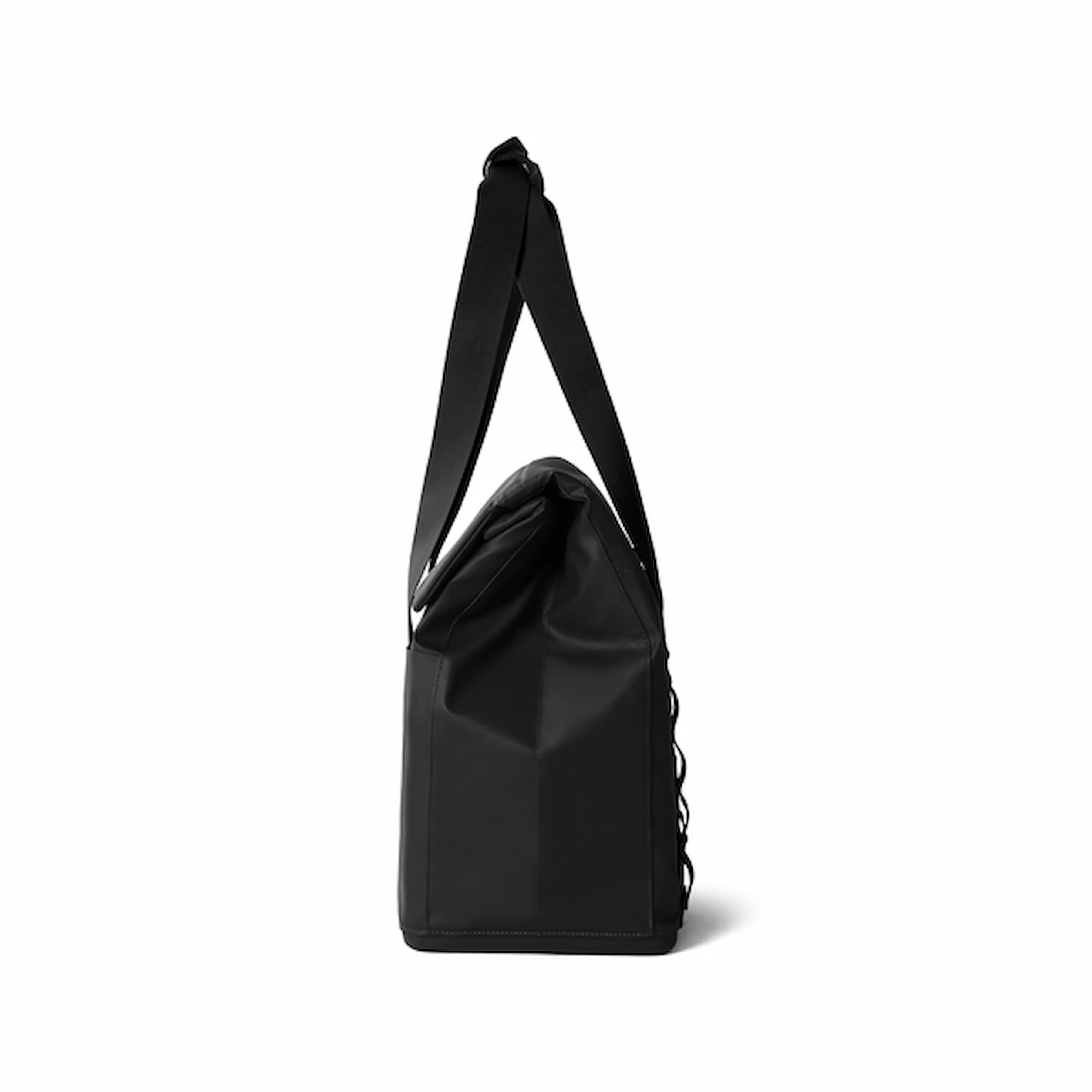 YETI Daytrip Insulated Bag - Image 30
