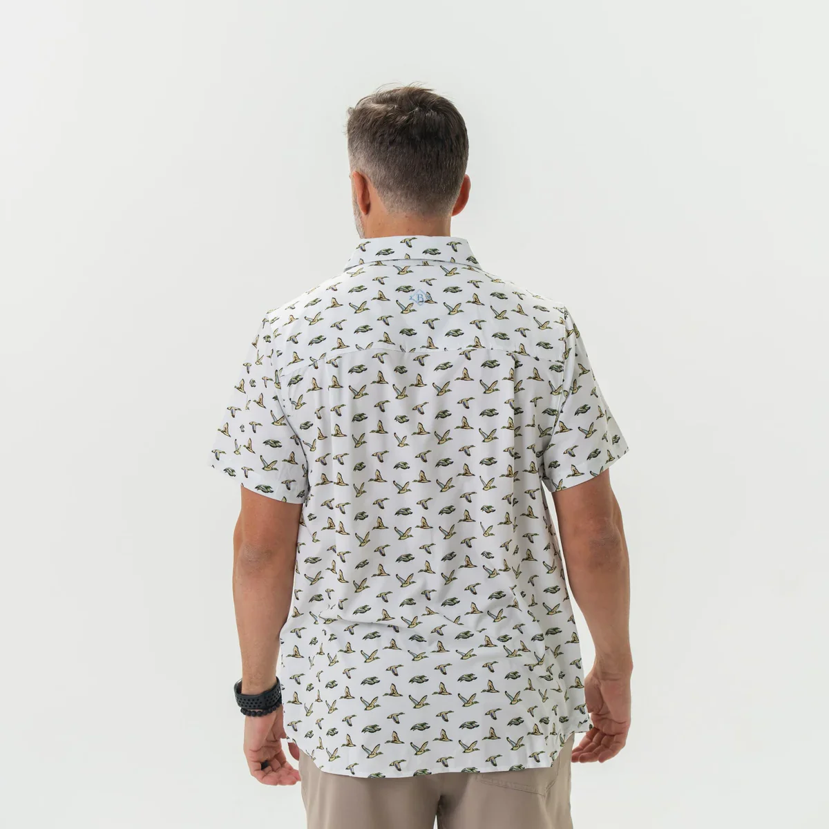 Burlebo's Men's Performance Short Sleeve Button Up Shirt - Image 10