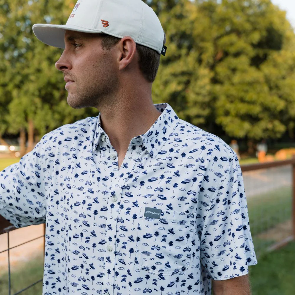 Burlebo's Men's Performance Short Sleeve Button Up Shirt - Image 4
